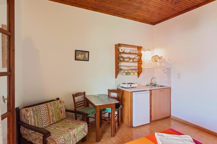 Eleni Del Sol Apartment Skopelos Town Ruang foto